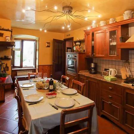 Casa Vacanza Rosa 托斯科拉诺-马德尔诺