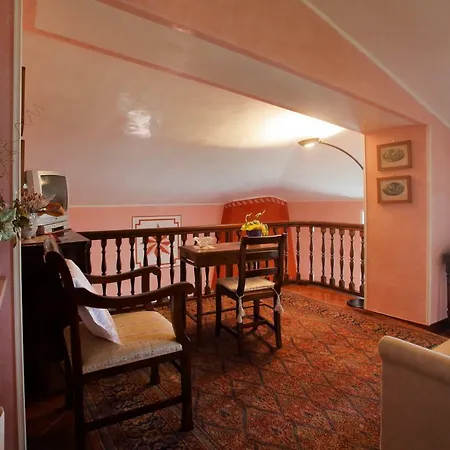 度假居 Casa Vacanza Rosa *